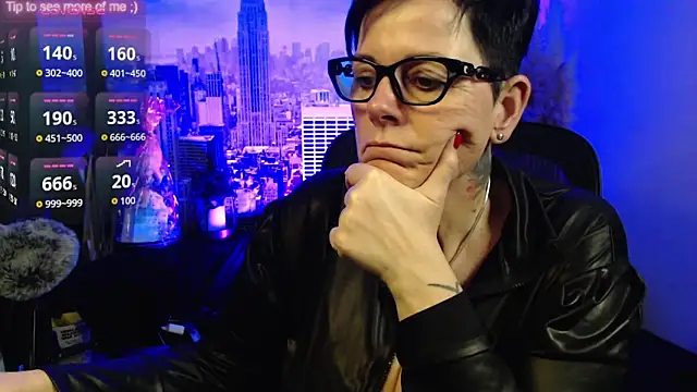 Snapshot of ninarandmann chatting on February 1, 8:07 pm ninarandmann online show from February 1, 8:07 pm