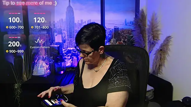 Snapshot of ninarandmann chatting on July 12, 4:19 pm ninarandmann online show from July 12, 4:19 pm