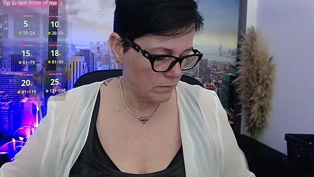 Snapshot of ninarandmann chatting on March 17, 7:04 pm ninarandmann online show from March 17, 7:04 pm