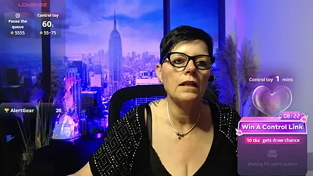 Snapshot of ninarandmann chatting on May 31, 4:24 pm ninarandmann online show from May 31, 4:24 pm