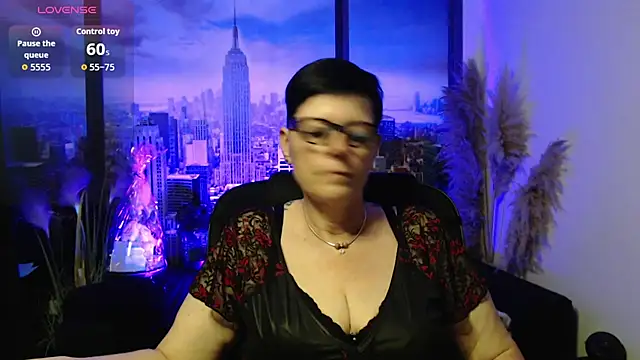 Snapshot of ninarandmann chatting on May 27, 4:25 pm ninarandmann online show from May 27, 4:25 pm