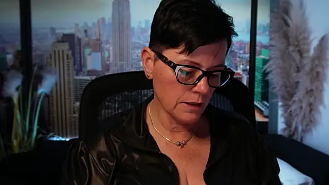 Snapshot of ninarandmann chatting on November 20, 6:30 pm ninarandmann online show from November 20, 6:30 pm