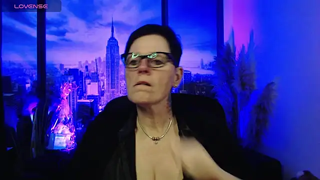 ninarandmann online show from March 24, 4:07 pm