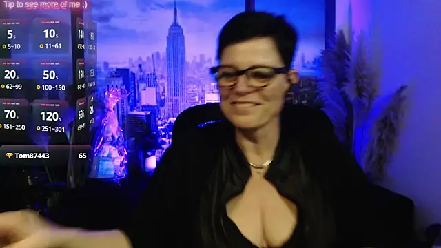 Snapshot of ninarandmann chatting on February 28, 5:01 pm ninarandmann online show from February 28, 5:01 pm