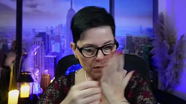 Snapshot of ninarandmann chatting on December 16, 6:12 pm ninarandmann online show from December 16, 6:12 pm