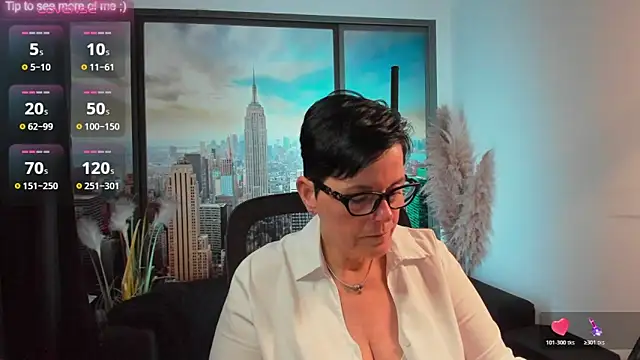 Snapshot of ninarandmann chatting on October 24, 4:39 pm ninarandmann online show from October 24, 4:39 pm