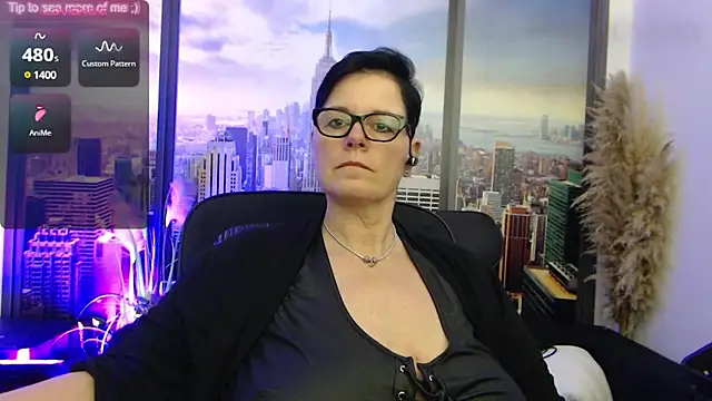 Snapshot of ninarandmann chatting on February 24, 6:26 pm ninarandmann online show from February 24, 6:26 pm