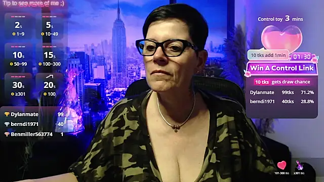 Snapshot of ninarandmann chatting on May 29, 5:30 pm ninarandmann online show from May 29, 5:30 pm