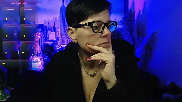 ninarandmann online show from March 25, 7:46 pm