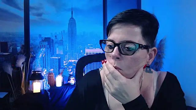 Snapshot of ninarandmann chatting on December 14, 7:08 pm ninarandmann online show from December 14, 7:08 pm