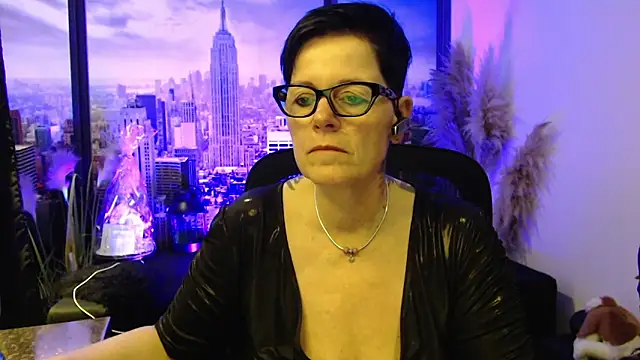 ninarandmann online show from March 29, 4:19 pm