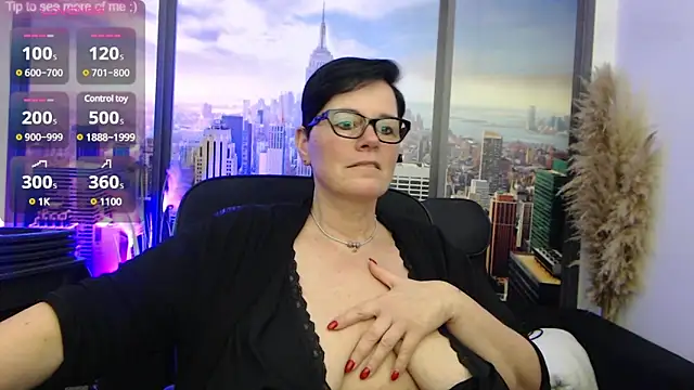 Snapshot of ninarandmann chatting on February 2, 3:28 pm ninarandmann online show from February 2, 3:28 pm