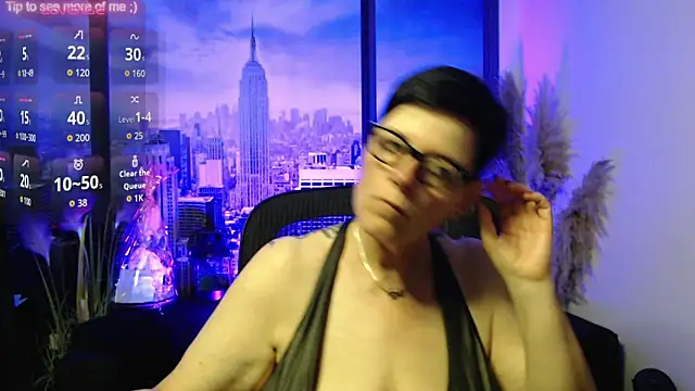 Snapshot of ninarandmann chatting on June 2, 4:29 pm ninarandmann online show from June 2, 4:29 pm
