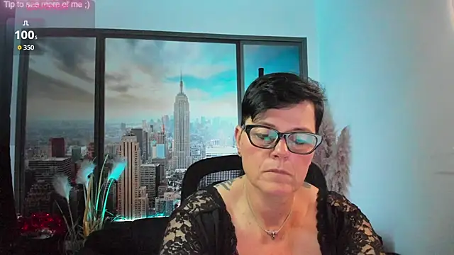 Snapshot of ninarandmann chatting on October 9, 5:46 pm ninarandmann online show from October 9, 5:46 pm