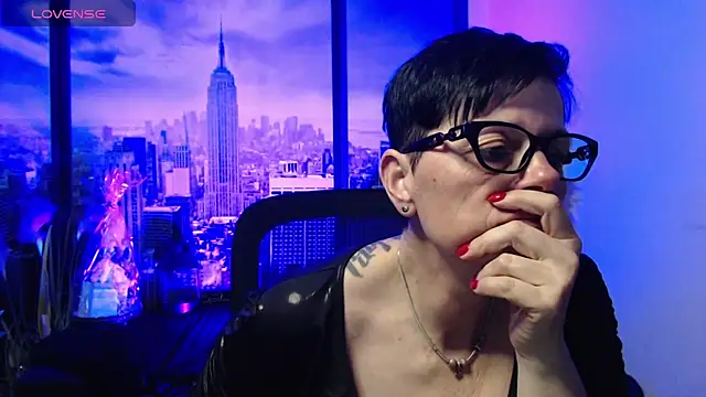 Snapshot of ninarandmann chatting on April 30, 4:47 pm ninarandmann online show from April 30, 4:47 pm