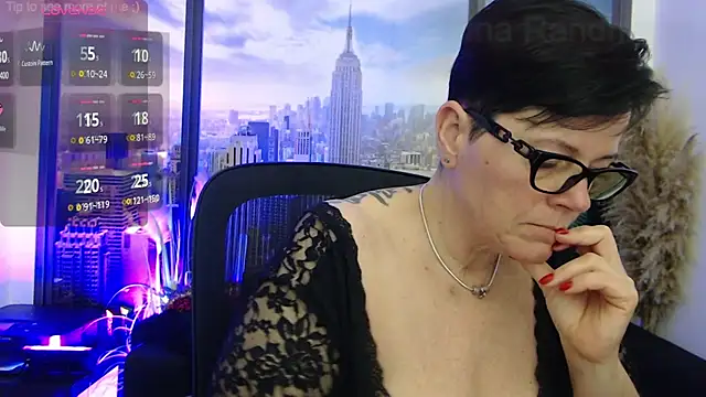 Snapshot of ninarandmann chatting on February 18, 3:41 pm ninarandmann online show from February 18, 3:41 pm