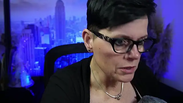 Snapshot of ninarandmann chatting on November 30, 6:09 pm ninarandmann online show from November 30, 6:09 pm