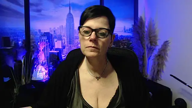 Snapshot of ninarandmann chatting on May 16, 2:49 pm ninarandmann online show from May 16, 2:49 pm