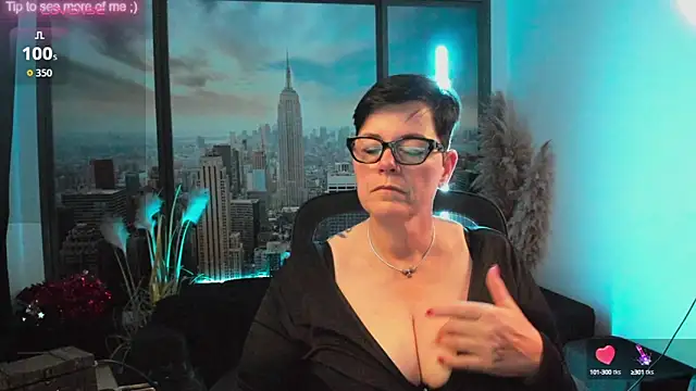 Snapshot of ninarandmann chatting on October 4, 4:52 pm ninarandmann online show from October 4, 4:52 pm