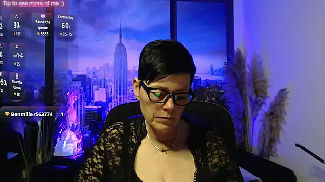 Snapshot of ninarandmann chatting on May 12, 1:28 pm ninarandmann online show from May 12, 1:28 pm