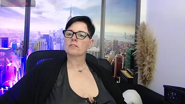 Snapshot of ninarandmann chatting on March 20, 6:20 pm ninarandmann online show from March 20, 6:20 pm