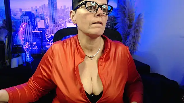 Snapshot of ninarandmann chatting on January 8, 5:19 pm ninarandmann online show from January 8, 5:19 pm