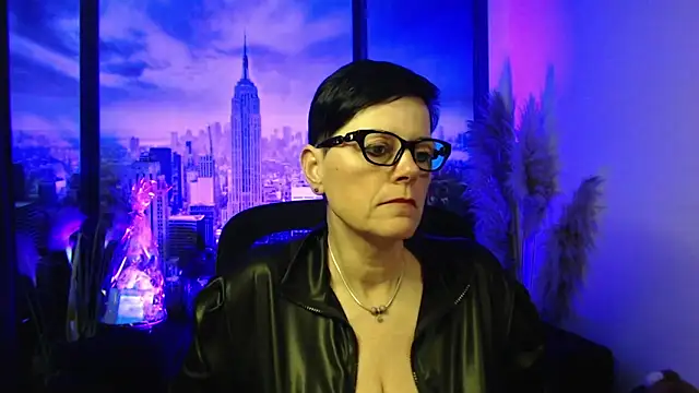 ninarandmann online show from March 26, 6:06 pm