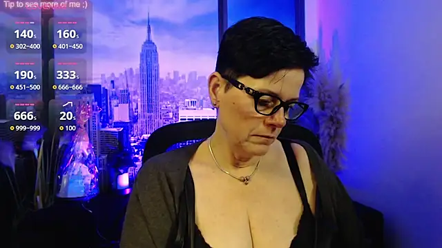 Snapshot of ninarandmann chatting on February 5, 4:25 pm ninarandmann online show from February 5, 4:25 pm