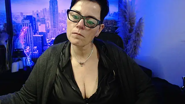 Snapshot of ninarandmann chatting on January 7, 4:01 pm ninarandmann online show from January 7, 4:01 pm