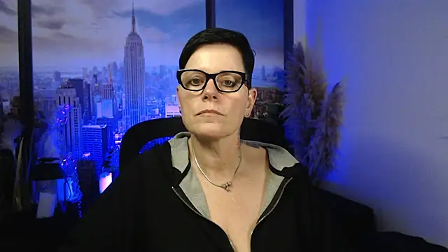 Snapshot of ninarandmann chatting on December 19, 5:59 pm ninarandmann online show from December 19, 5:59 pm