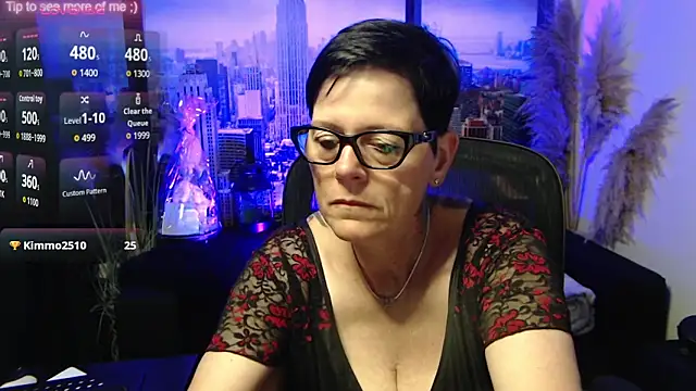 Snapshot of ninarandmann chatting on July 1, 2:06 pm ninarandmann online show from July 1, 2:06 pm