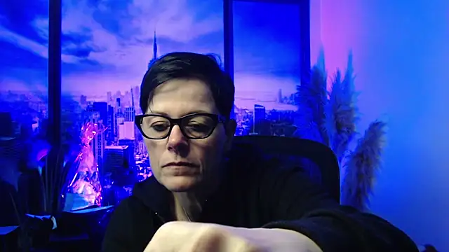 ninarandmann online show from April 10, 2:35 pm