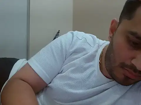 robintoit online show from March 8, 7:50 pm