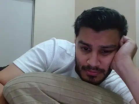 robintoit online show from February 11, 4:40 pm