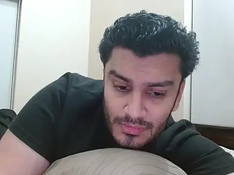 robintoit online show from December 2, 2:19 pm