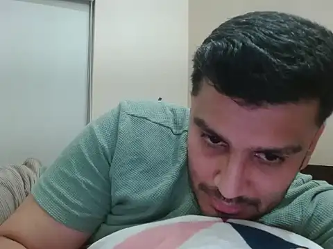 robintoit online show from March 14, 4:13 pm