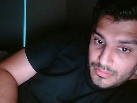 Snapshot of robintoit chatting on June 27, 12:49 am robintoit online show from June 27, 12:49 am