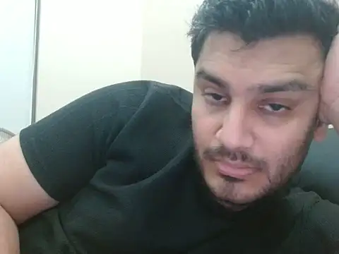 Snapshot of robintoit chatting on June 27, 4:35 pm robintoit online show from June 27, 4:35 pm