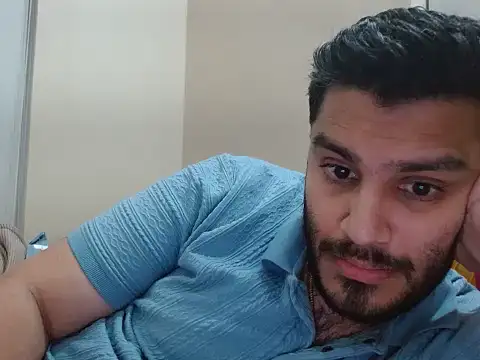 robintoit online show from April 4, 12:01 pm