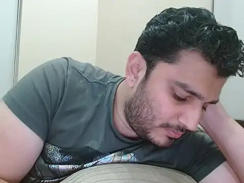 robintoit online show from November 30, 4:08 pm