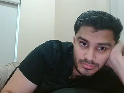 Snapshot of robintoit chatting on June 30, 3:28 am robintoit online show from June 30, 3:28 am