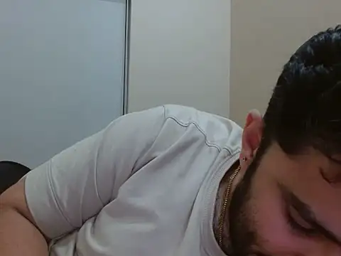 robintoit online show from November 1, 3:28 pm