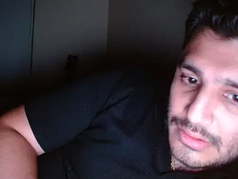 robintoit online show from April 26, 11:46 pm