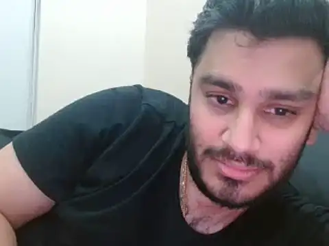 Snapshot of robintoit chatting on July 15, 6:26 pm robintoit online show from July 15, 6:26 pm