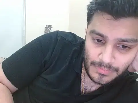 robintoit online show from May 5, 8:23 pm