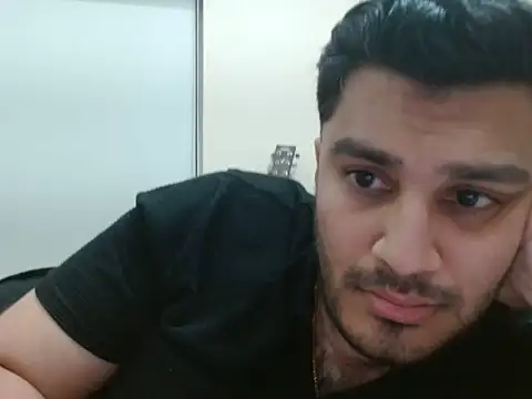 robintoit online show from May 28, 3:29 pm