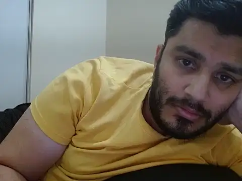 robintoit online show from April 7, 6:43 pm