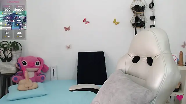 Snapshot of mom_hot__ chatting on May 20, 8:39 pm mom hot online show from May 20, 8:39 pm