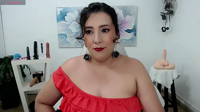 Snapshot of mom_hot__ chatting on February 21, 6:15 pm mom hot online show from February 21, 6:15 pm