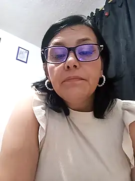 Snapshot of Natasha_milf__ chatting on March 11, 12:00 am Natasha milf online show from March 11, 12:00 am